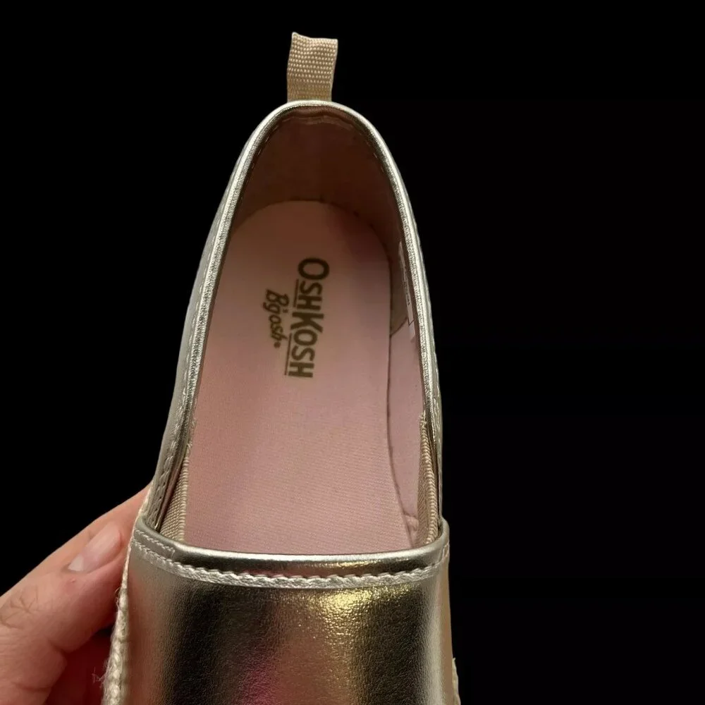 Oshkosh Toddler Girls Slip-on‎ Casual Shoes Size 7 Gold Metallic Finish